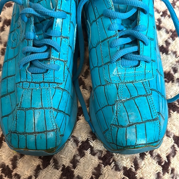Blue Shoes. Older model. Good use condition - Picture 2 of 12